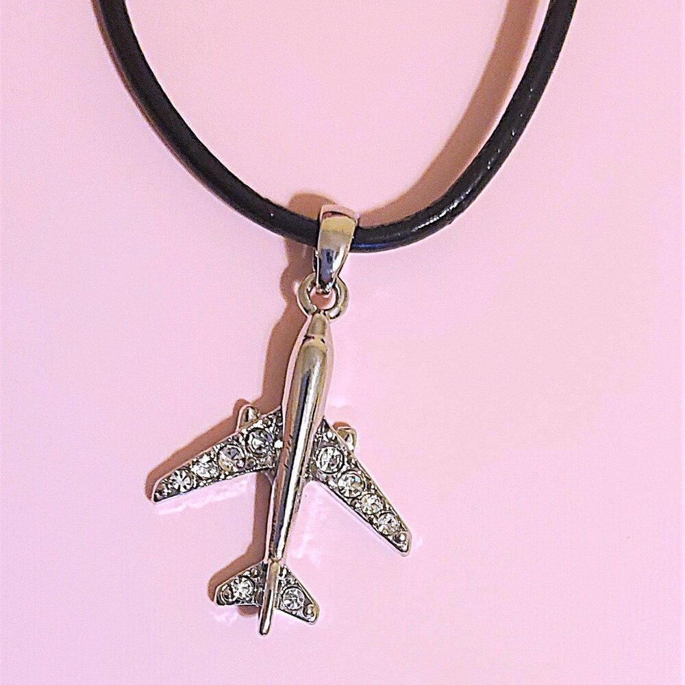 Flight attendant Pendant Necklace/Aviation Jewelry/Pilot Charm Pendant/Jet Gift - Picture 9 of 16